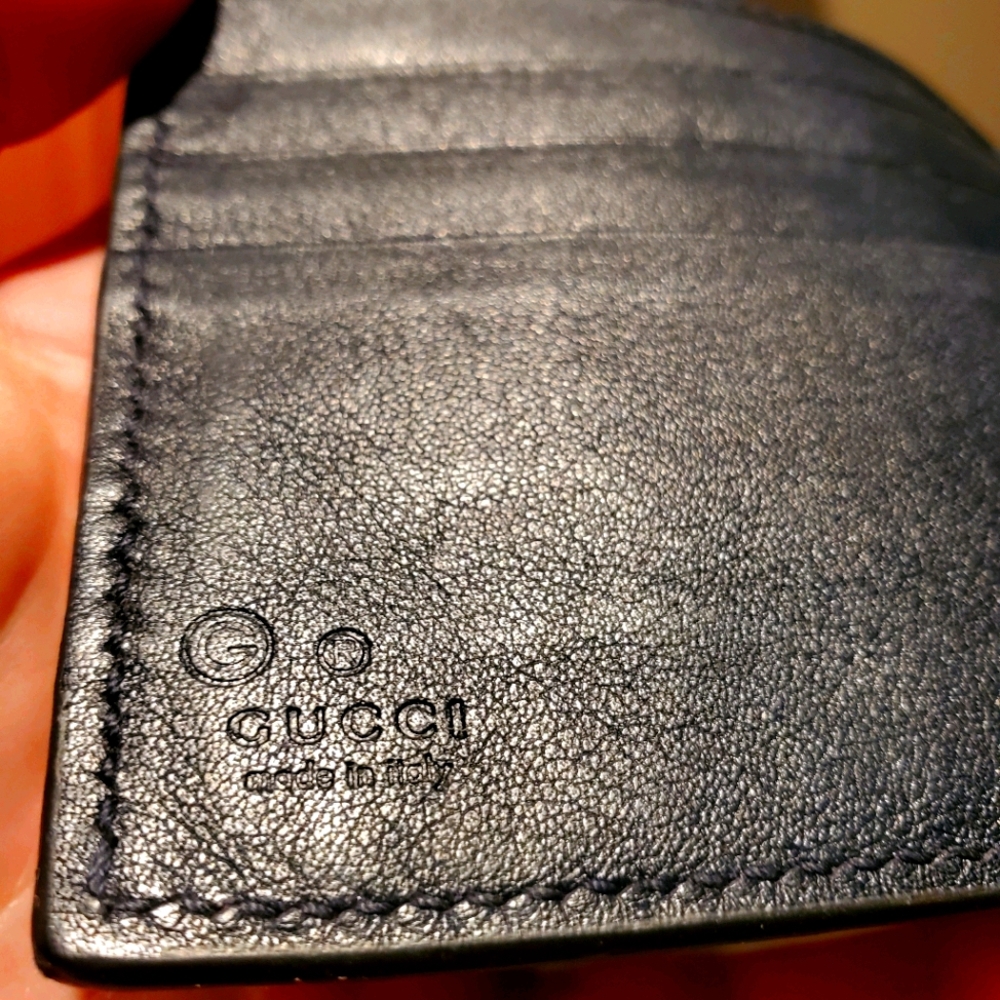 *Auth Gucci Guccissima Wallet. Light wear used onc